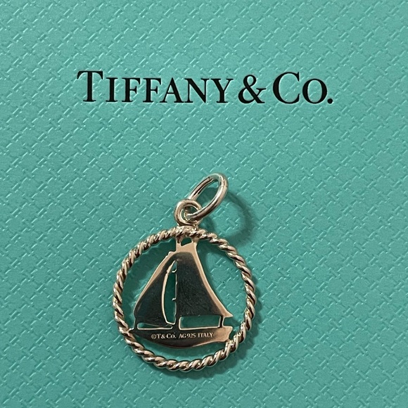 Tiffany sailboat charm - Picture 4 of 4